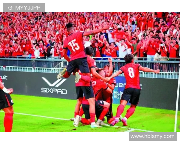 世界级足球球星亲临广州引爆球迷热情城市迎来体育狂欢盛宴